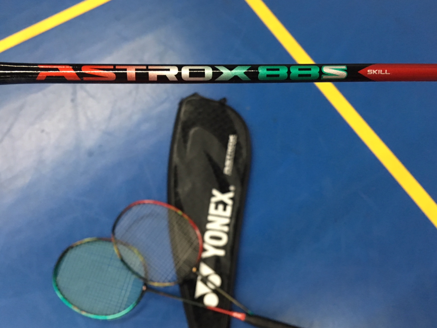 YONEX ASTROX 88: ARE YOU THE S-TYPE OR THE D-TYPE? - Badlab - EN
